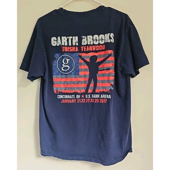 Garth Brooks World Tour Unisex Adult L Blue 2017 Trisha Yearwood Concert Merch - Picture 1 of 7